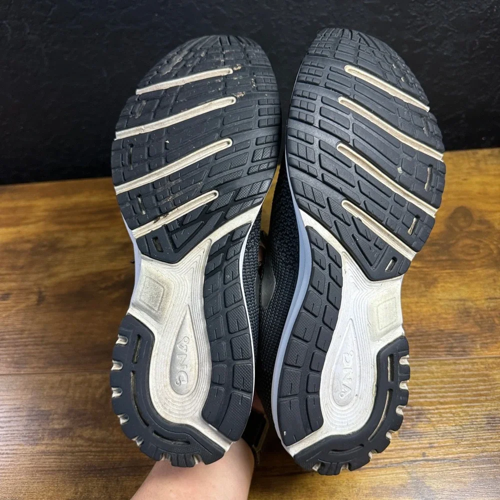 Brooks Revel 2 1102921D050 Black Grey Knit Mesh Running Shoes Mens 9.5